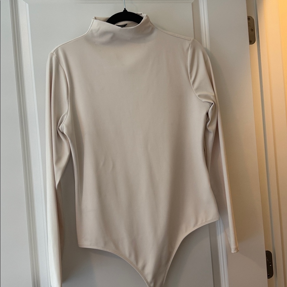 Express Cream Long Sleeve Bodysuit